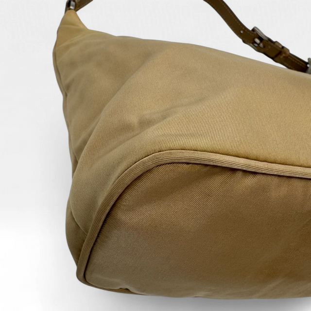 Prada Handtasche Halbmond