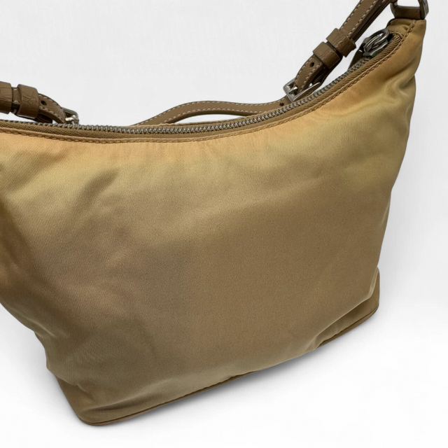 Prada Handtasche Halbmond