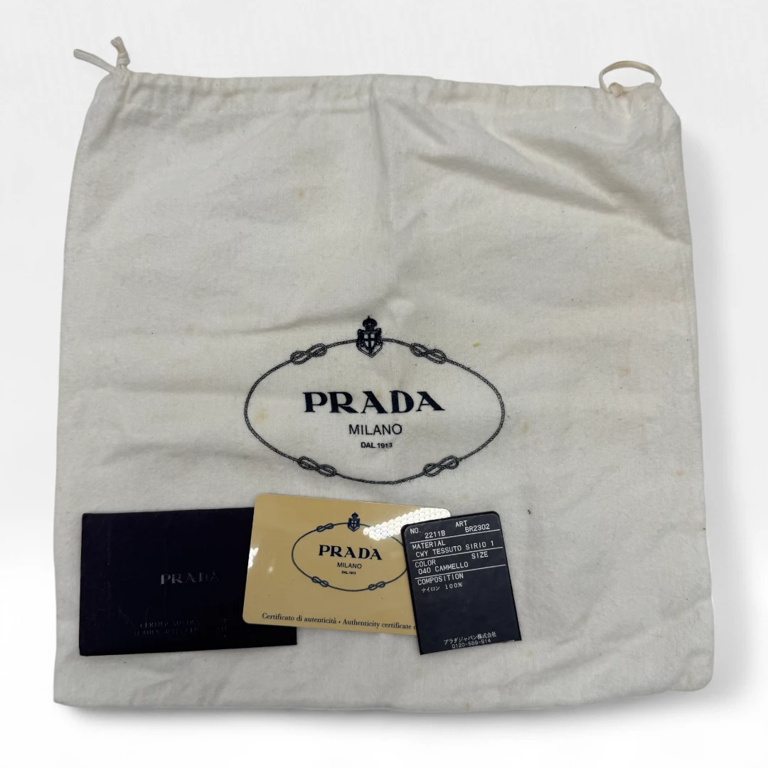 Prada Handtasche Halbmond