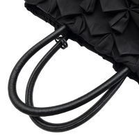 Prada Handtasche Origami aus Nylon schwarz – Henkel im Detail