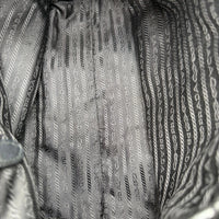 Prada Handtasche Origami aus Nylon schwarz – Innenansicht