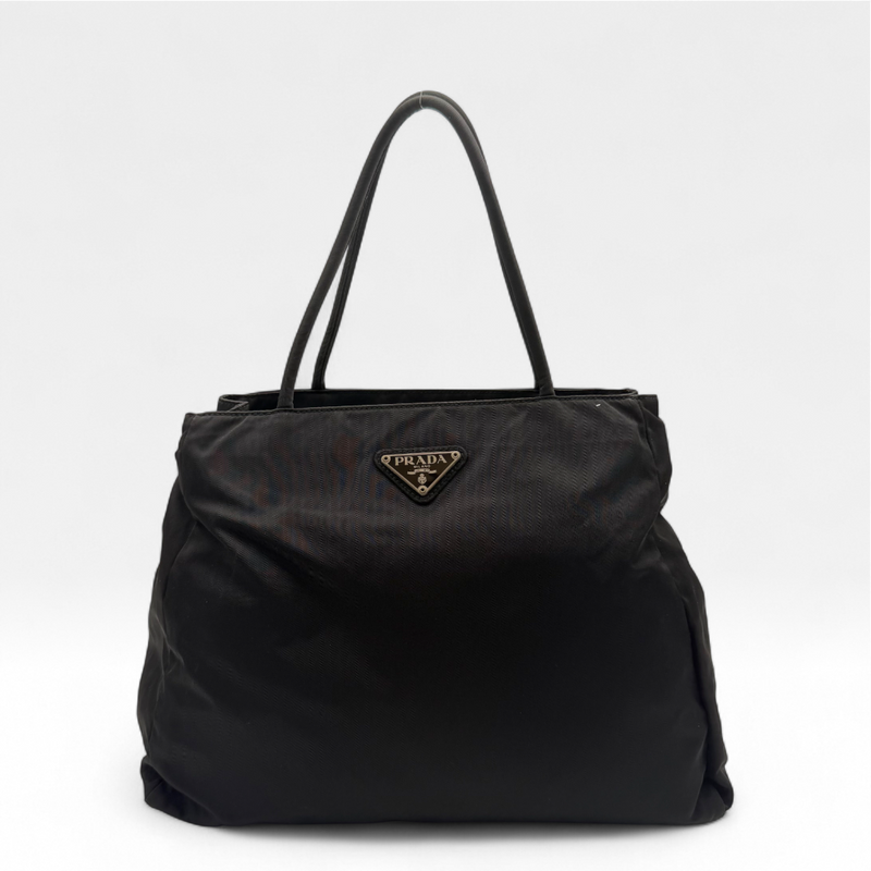 Acheteuse de sacs à main