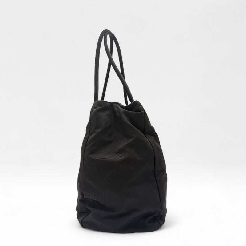 Acheteuse de sacs à main