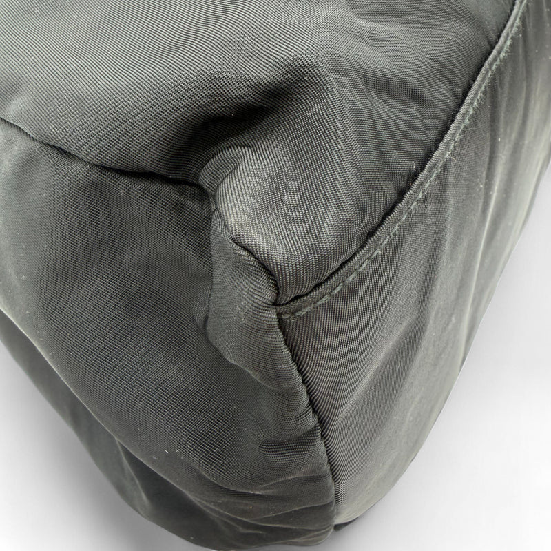 Acheteuse de sacs à main