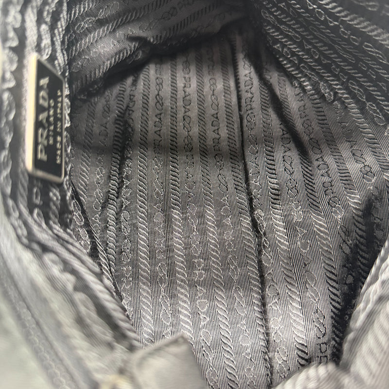 Acheteuse de sacs à main
