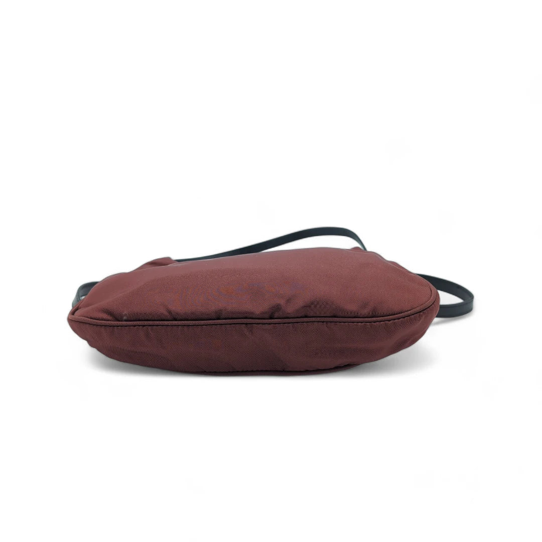 Prada Handtasche Tessuto mit schwarzen Lederhenkel Nylon weinrot