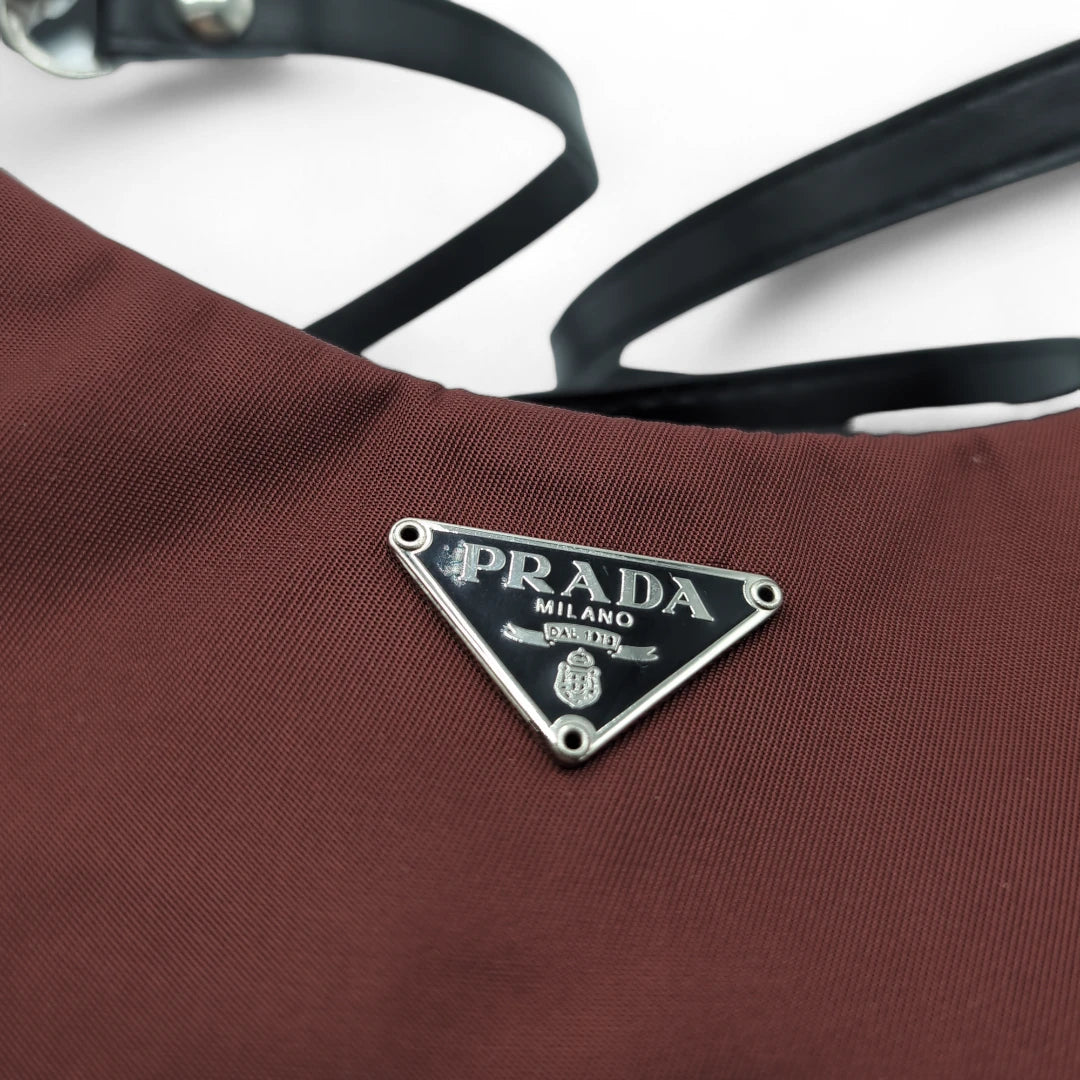 Prada Handtasche Tessuto mit schwarzen Lederhenkel Nylon weinrot