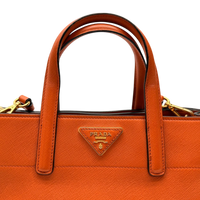 Prada Handtasche Triple Pocket