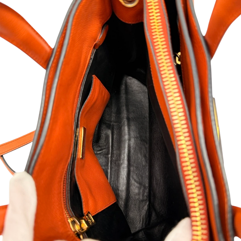 Prada Handtasche Triple Pocket