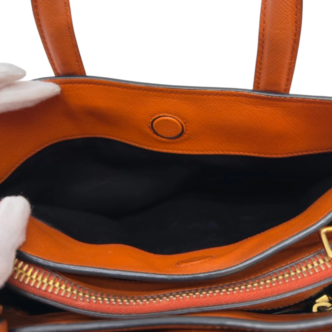Prada Handtasche Triple Pocket