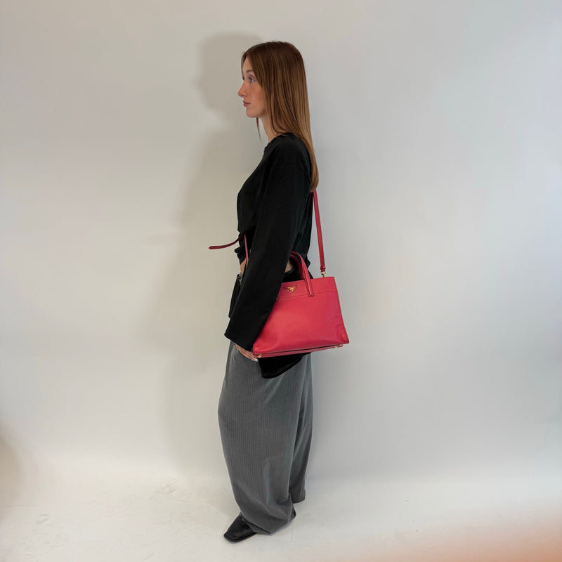 Prada Handtasche Triple Pocket