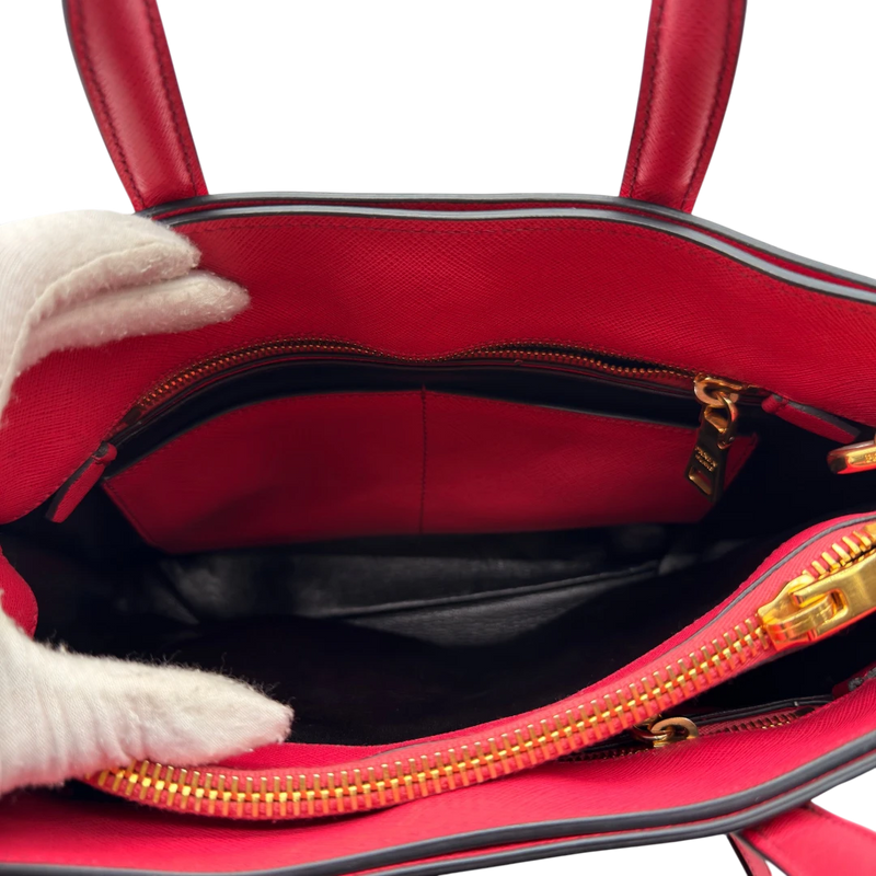 Prada Handtasche Triple Pocket