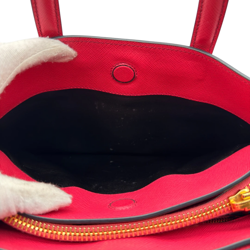 Prada Handtasche Triple Pocket