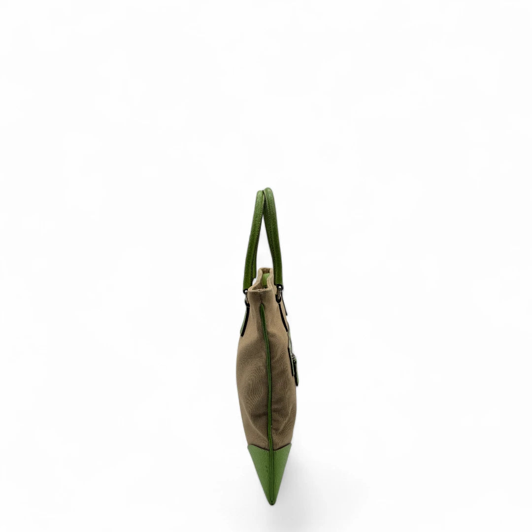 Prada Handtasche mit neongrünen Lederdetails aus Stoff beige