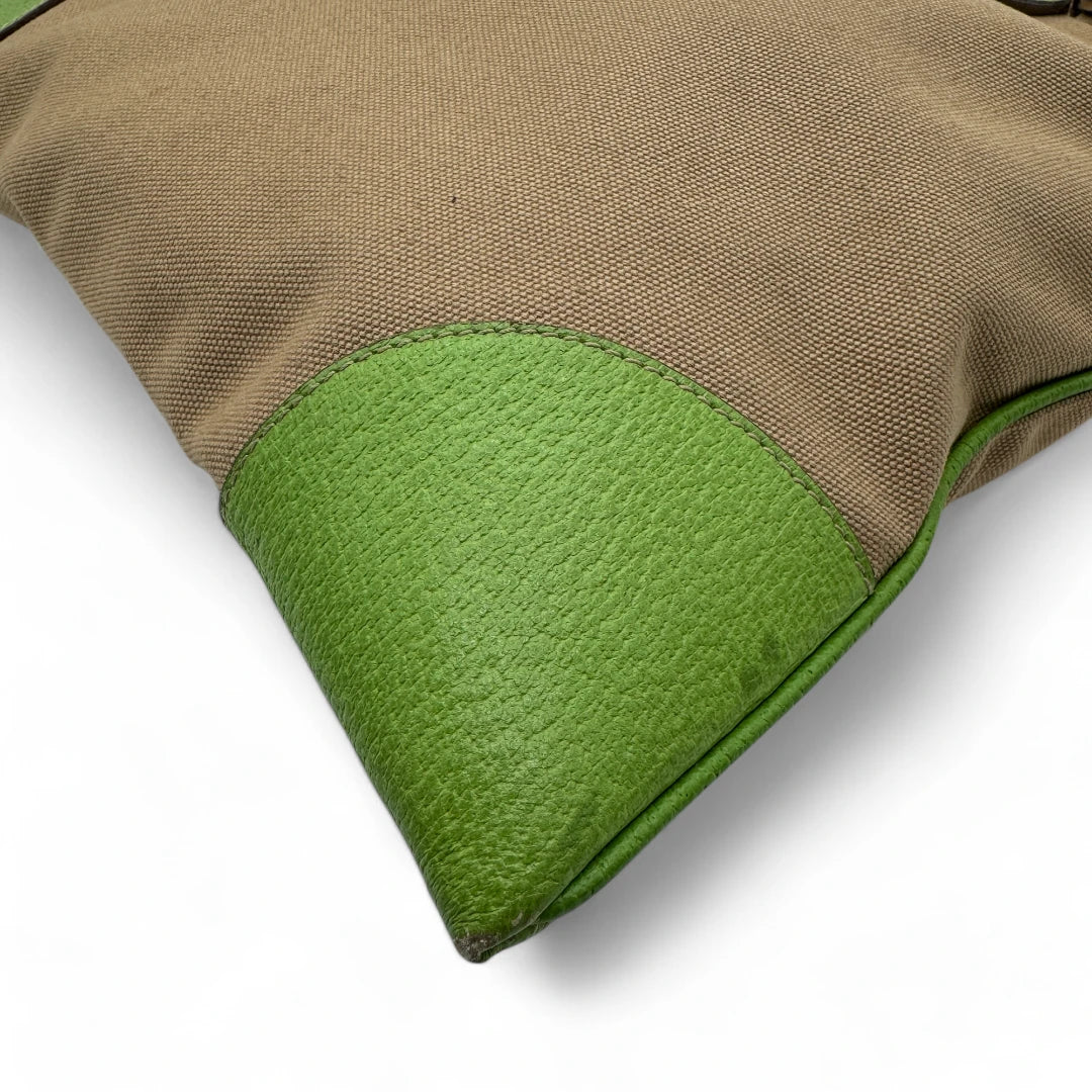 Prada Handtasche mit neongrünen Lederdetails aus Stoff beige