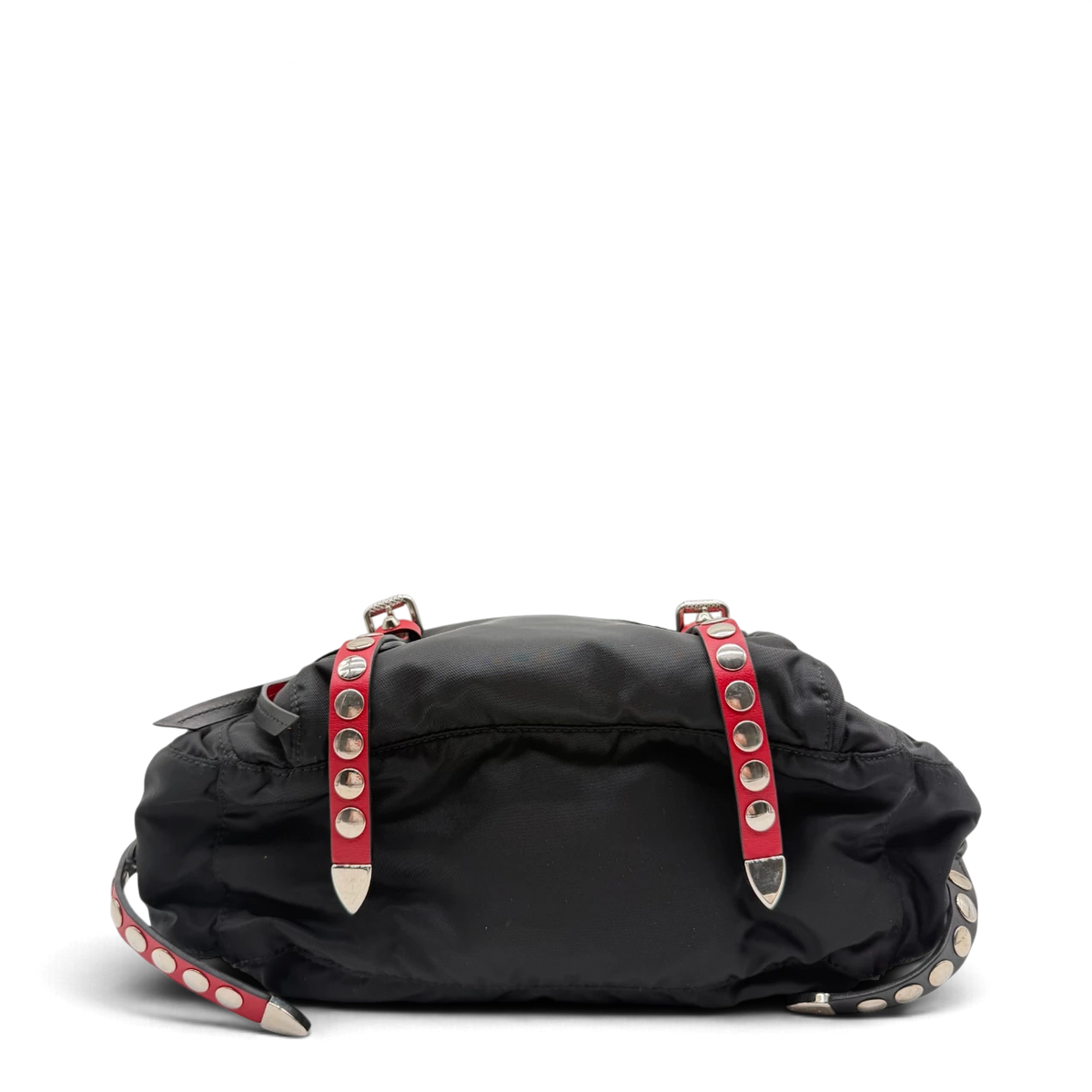Prada Messengertasche AW18 Rockstar mit Nieten und seitlichen Taschen aus Nylon & Leder schwarz – Unterseite