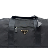 Prada Reisetasche in Zylinderform aus Nylon schwarz – Gesamtansicht