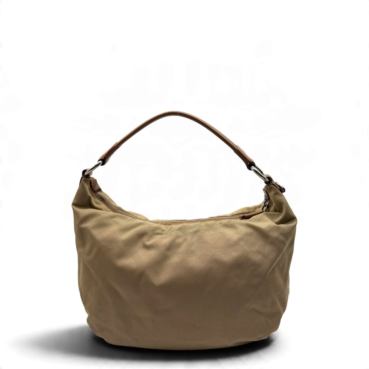Prada Schultertasche Croissant aus Nylon beige – Gesamtansicht