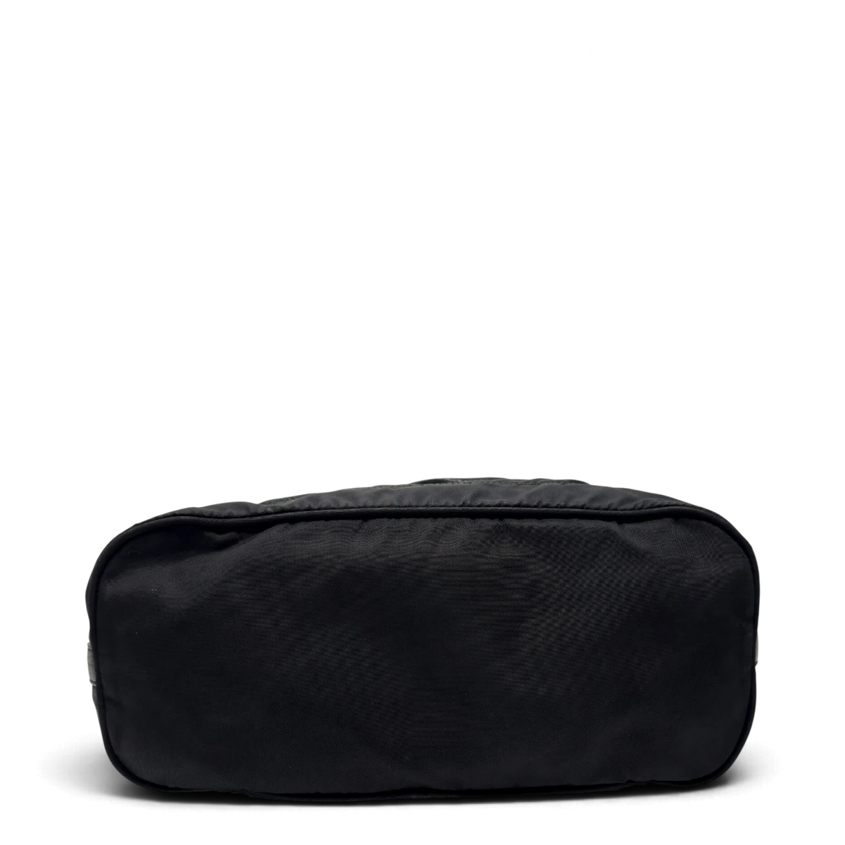 Prada Schultertasche aus Nylon schwarz – Unterseite