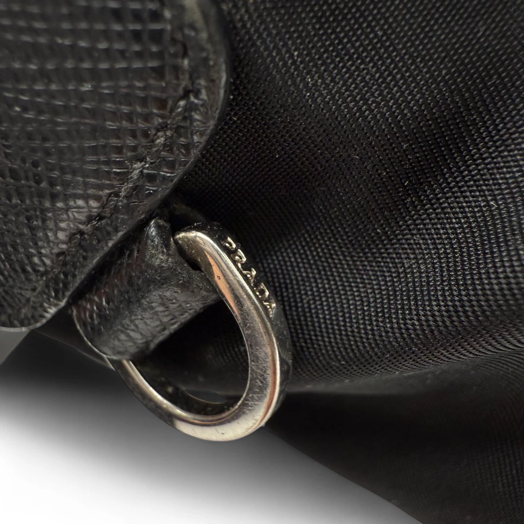 Prada Umhängetasche schwarz