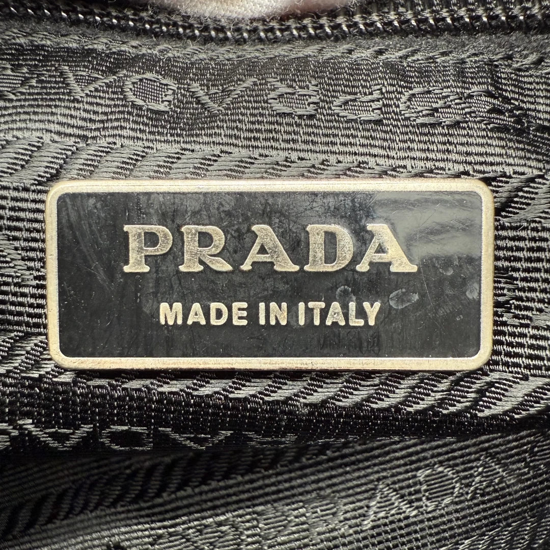 Prada Umhängetasche mittiger Schnalle schwarz