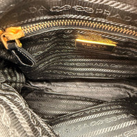 Prada Umhängetasche Tessuto aus Nylon schwarz