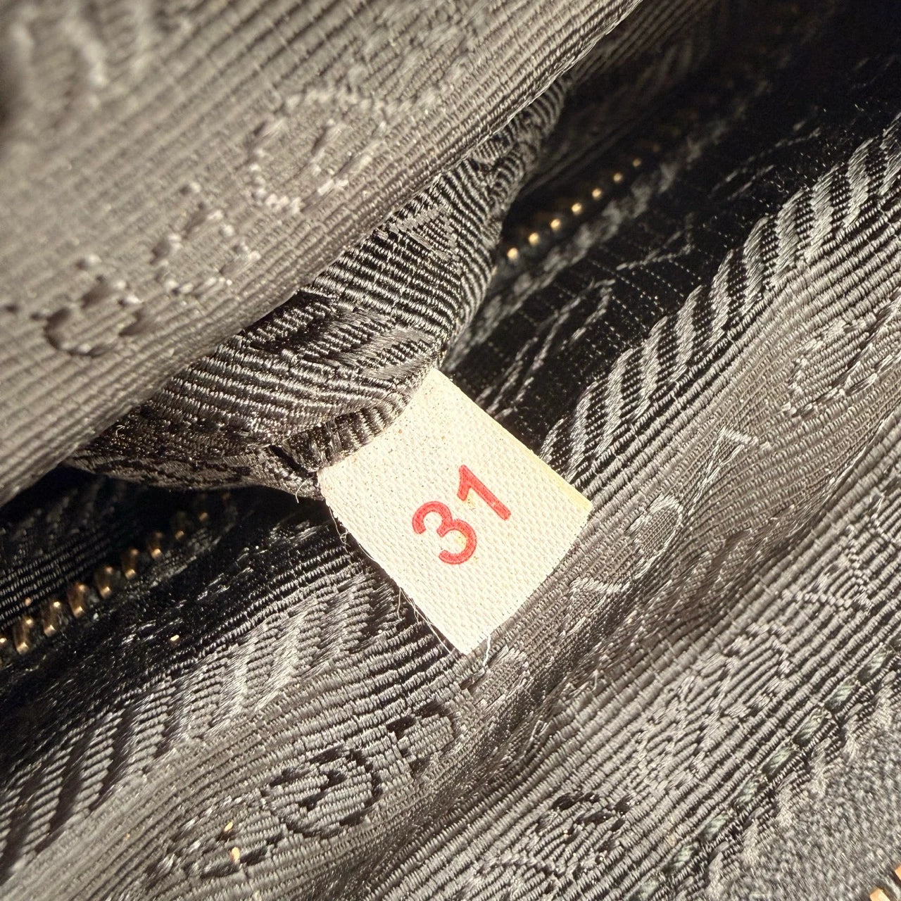 Prada Umhängetasche Tessuto aus Nylon schwarz