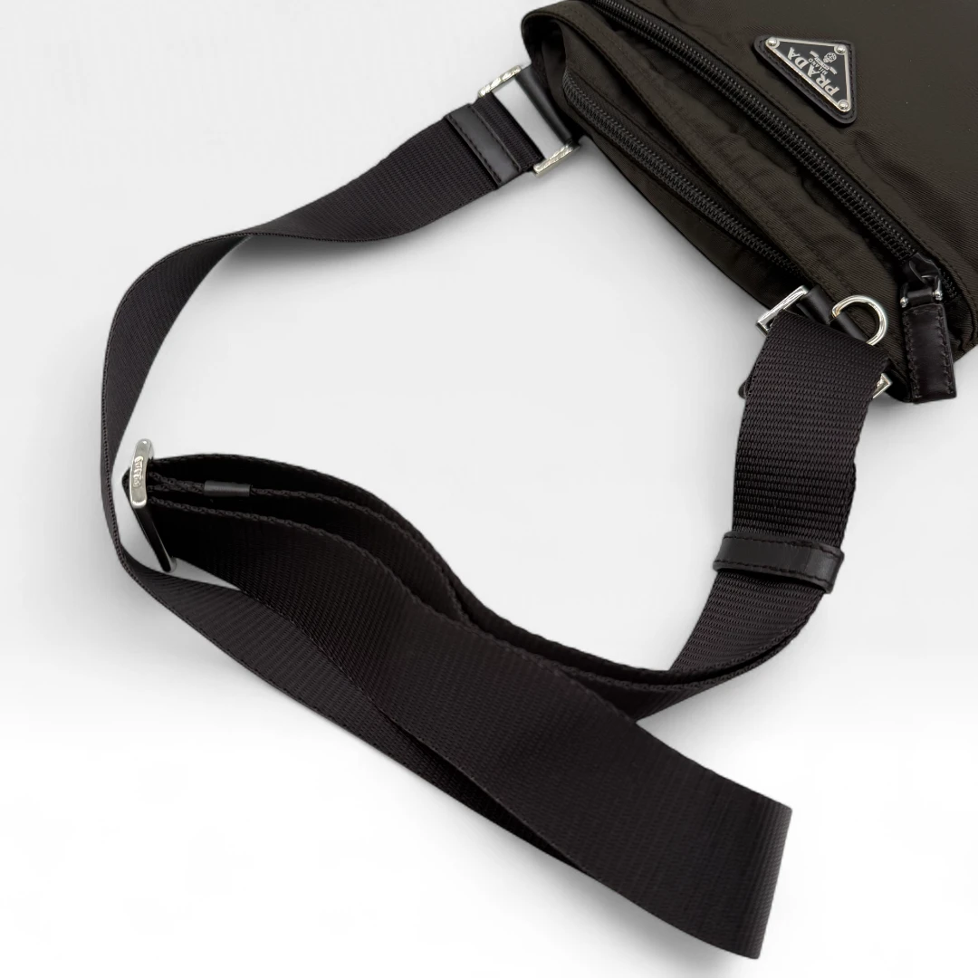 Prada Umhängetasche basic