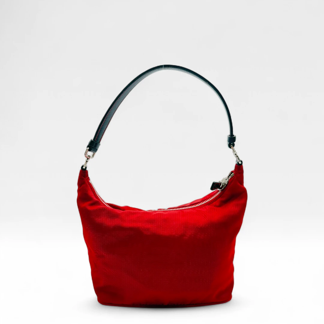 Prada Handtasche aus Nylon rot