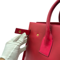 Saint Laurent Handtasche Sac de Jour aus Leder pink