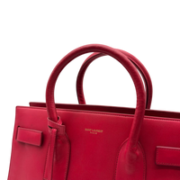 Saint Laurent Handtasche Sac de Jour aus Leder pink