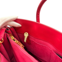 Saint Laurent Handtasche Sac de Jour aus Leder pink