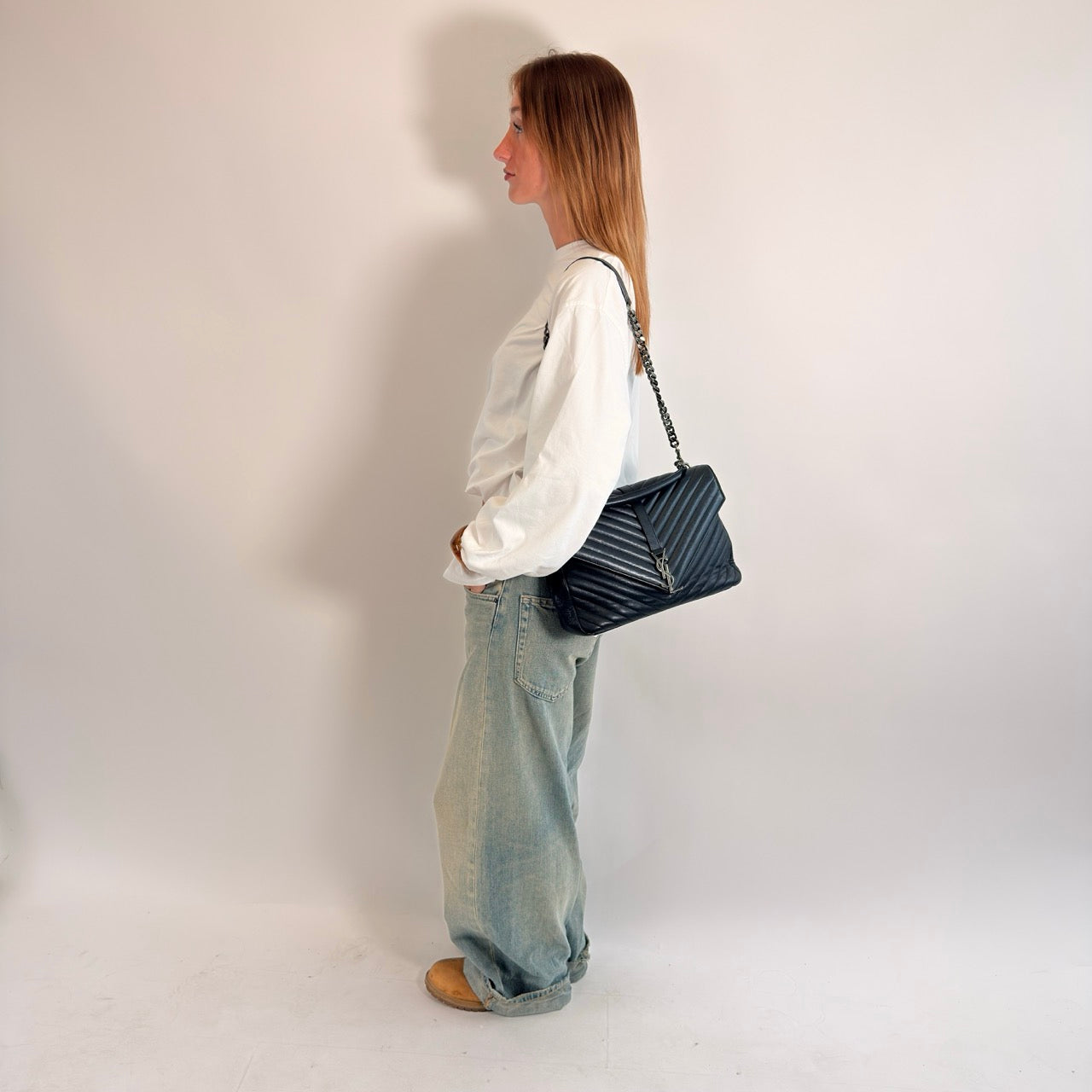Saint Laurent Umhängetasche College Messenger large aus schwarzem Lammleder