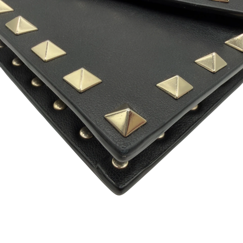 Valentino Garavani Umhängetasche Envelope Rockstud