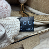 Gucci Shopper Soho Tassel mit Umhängekette aus Leder beige – Seriennummer im Detail