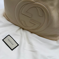 Gucci Shopper Soho Tassel mit Umhängekette aus Leder beige – mit Staubbeutel