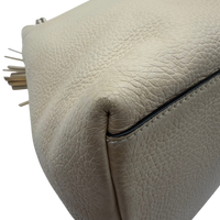 Gucci Shopper Soho Tassel mit Umhängekette aus Leder beige – Ecken im Detail