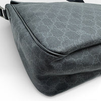 Gucci Messengertasche GG Supreme