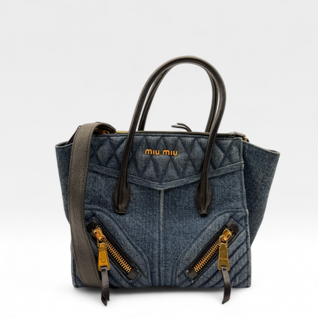 Miu Miu Handtasche Biker mit Umhängegurt aus Denimstoff blau