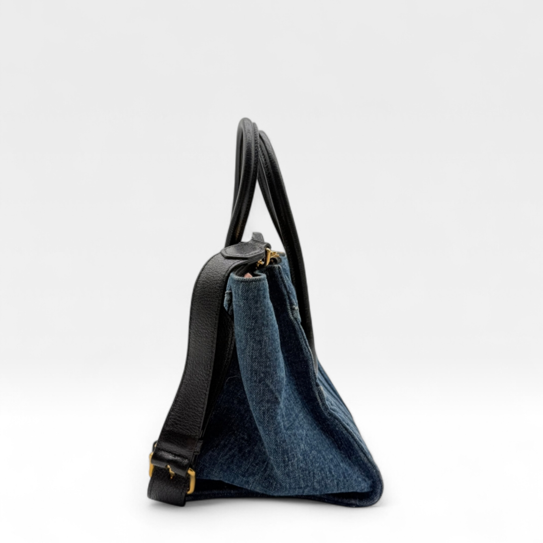 Miu Miu Handtasche Biker mit Umhängegurt aus Denimstoff blau